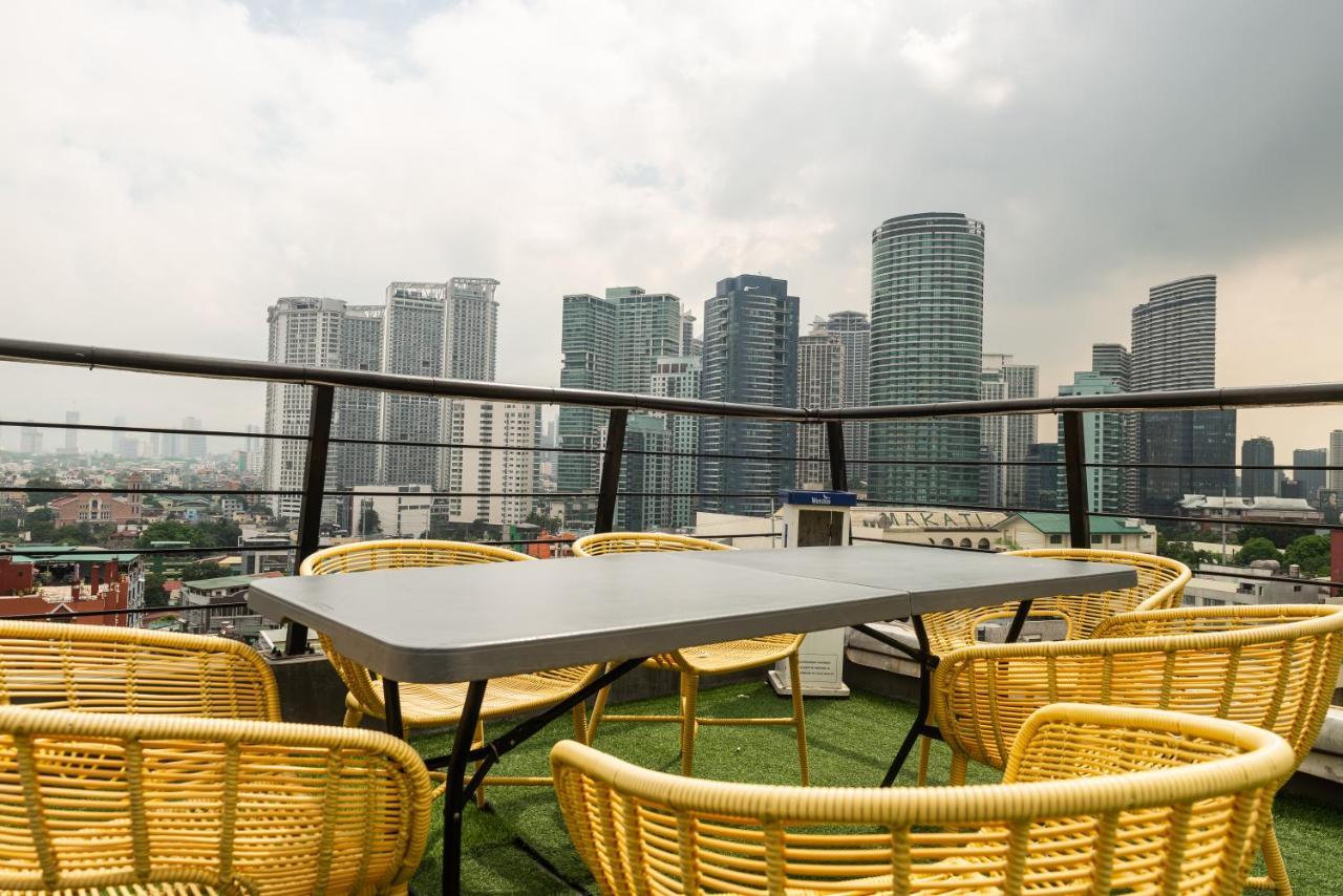 Z Hostel Makati City Exterior photo
